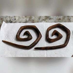 8g 1 pair of Large redwood angular spiral gauged earrings Hand Carved